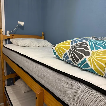 Climatise Avec Piscine Et Parking Prive Fréjus