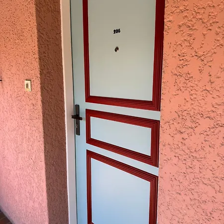 Climatisé Avec Piscine Et Parking Privé * Fréjus