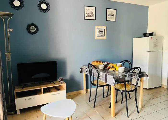 Apartmán Climatise Avec Piscine Et Parking Prive